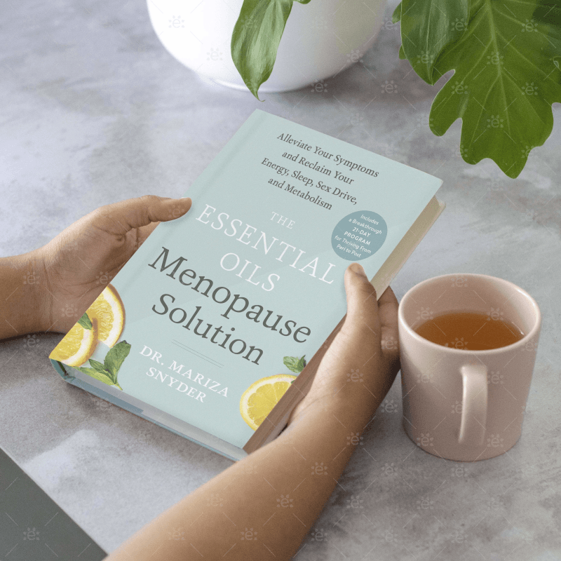 The Essential Oils Menopause Solution By Dr Mariza Snyder Books (Bound)